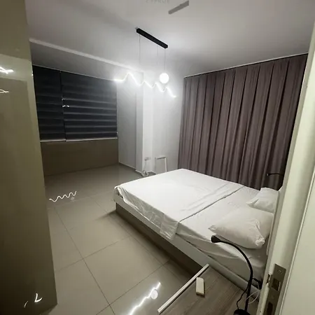 Girne, Luxury Penthouse, Sunset And Sea View * Βουνί