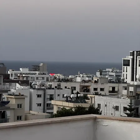 Girne, Luxury Penthouse, Sunset And Sea View Διαμέρισμα Βουνί